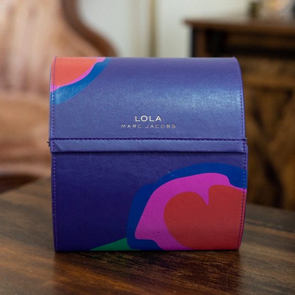 Lola by Marc Jacobs Treasure Chest Display Storage Box 🌸 - Picture 2 of 5